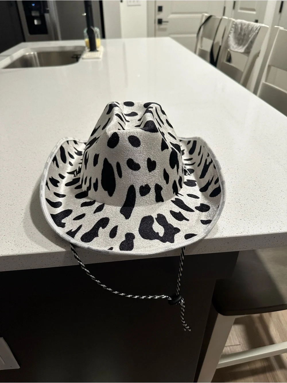 Cow Print Western Cowboy Hat - Black & White